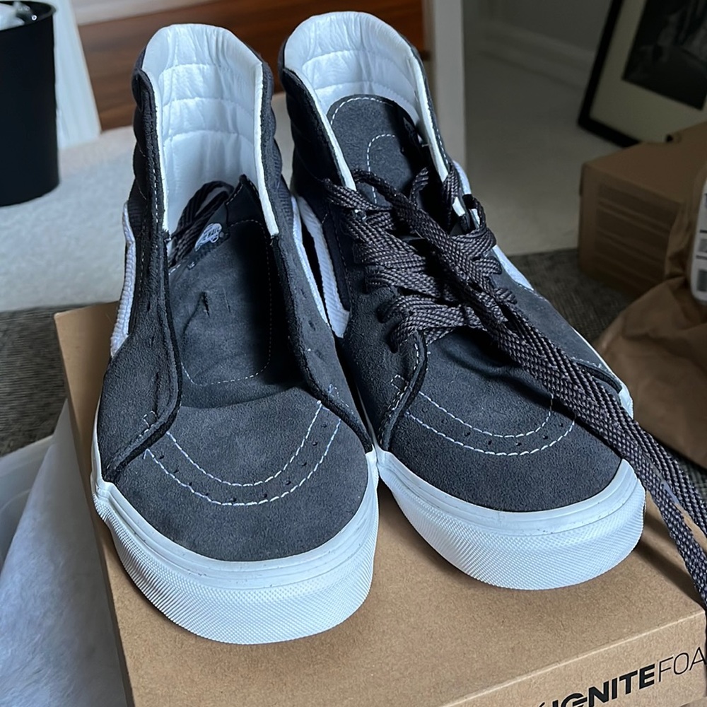 Vans high top old Skool kicks